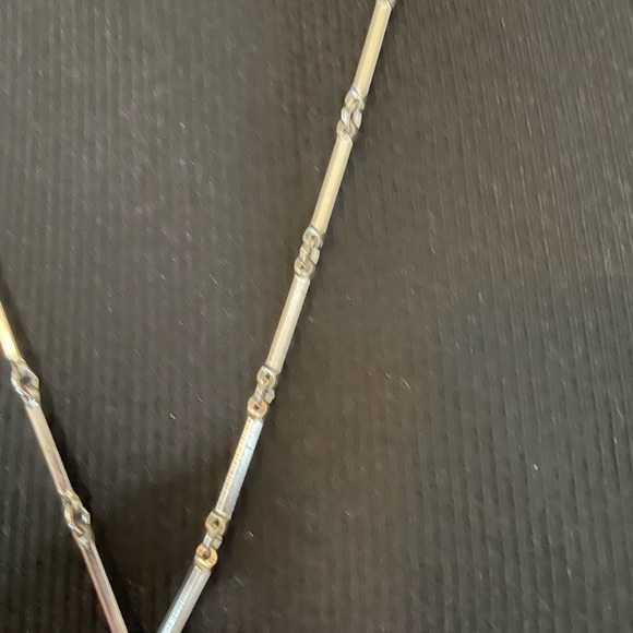 Vintage Avon 1974 Mayan Silver Pendant Necklace - Picture 4 of 7